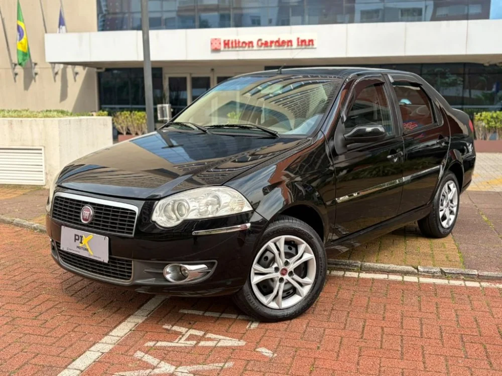 Fiat Siena HLX 1.8 mpi Flex 8V 4p